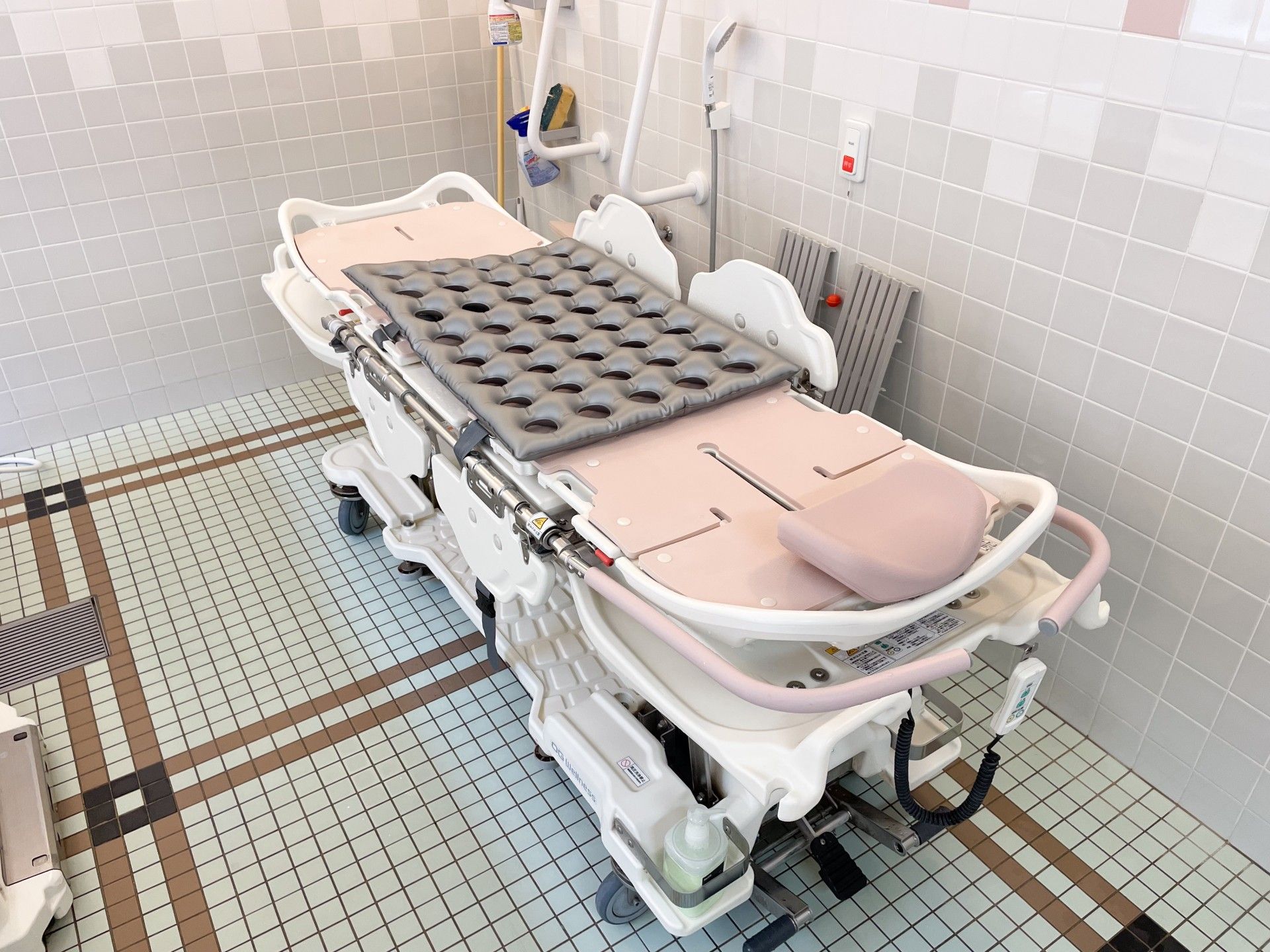 快適な入浴用ベッド