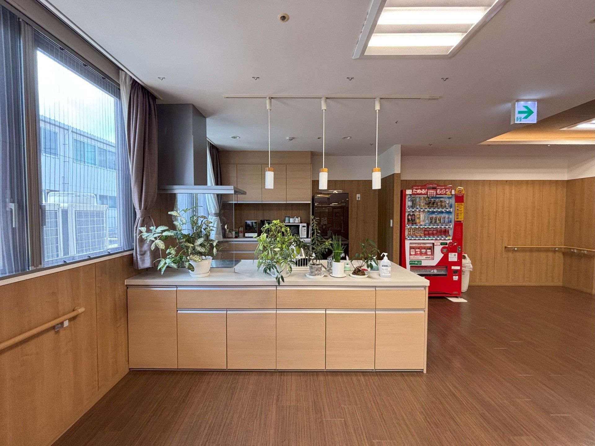 明るい共用スペース