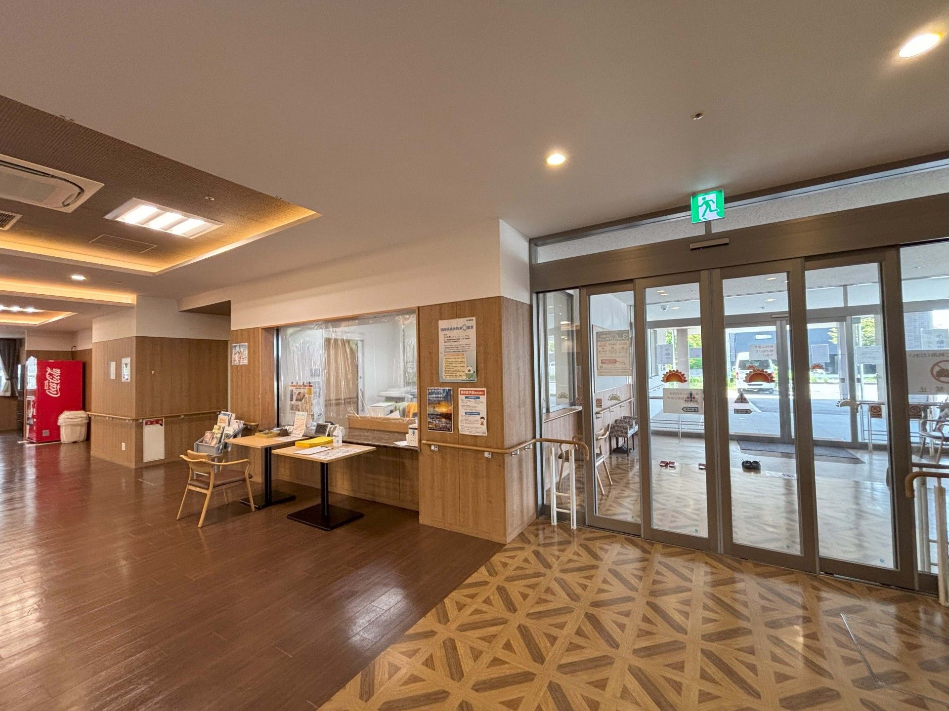 広いエントランスホール