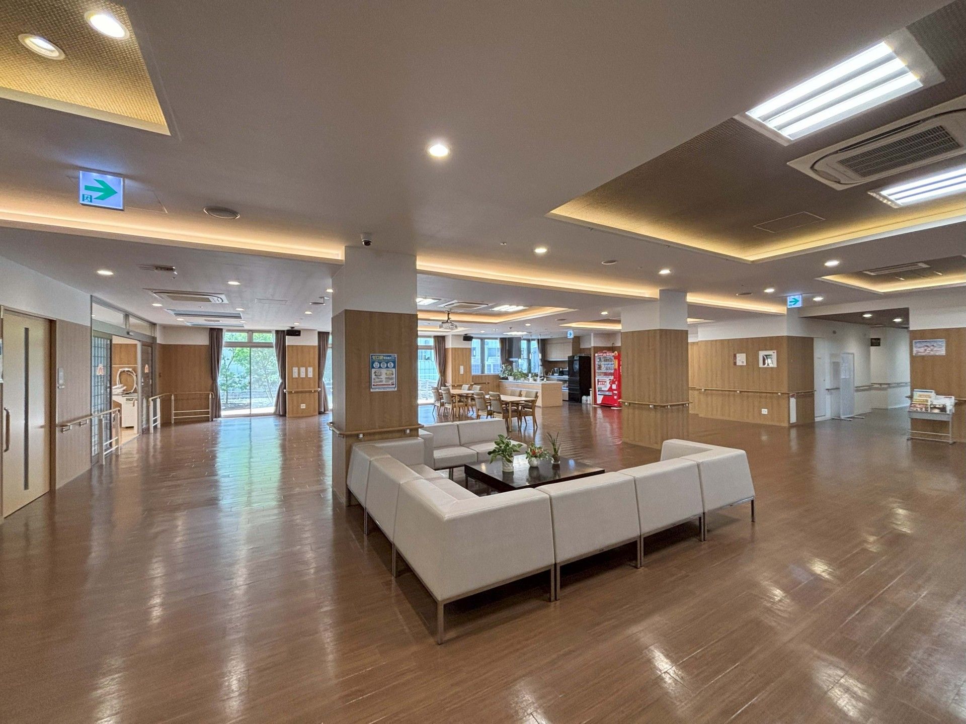 広々とした共有スペース