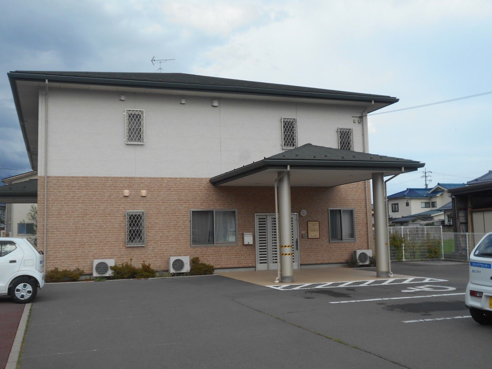 ゆったりとした玄関の施設