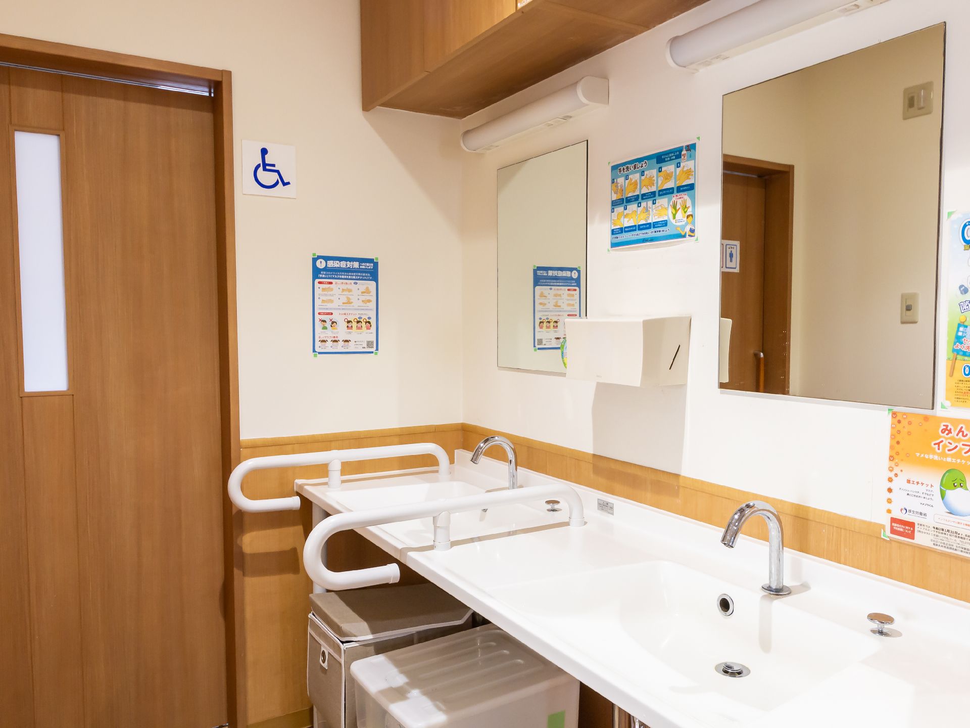 トイレ前に設置された洗面台