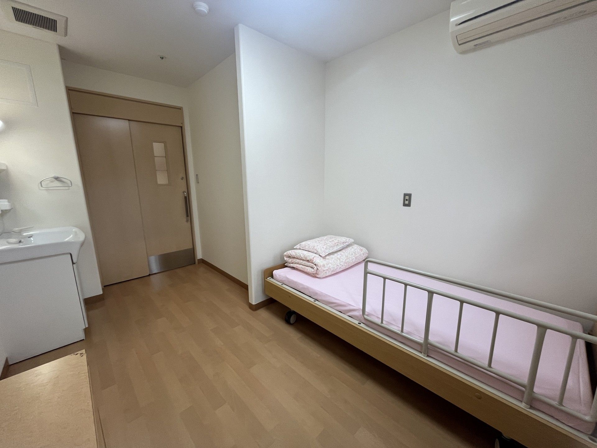 シンプルな居室