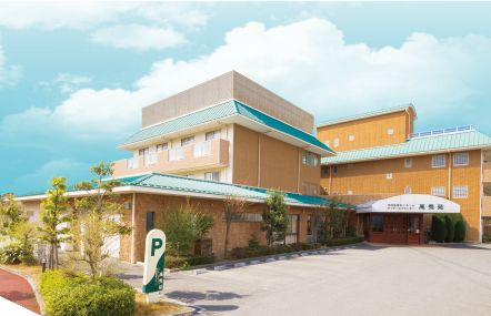 ゆったりとした施設の外観