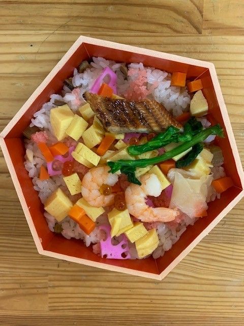 彩り豊かなお祝いの料理