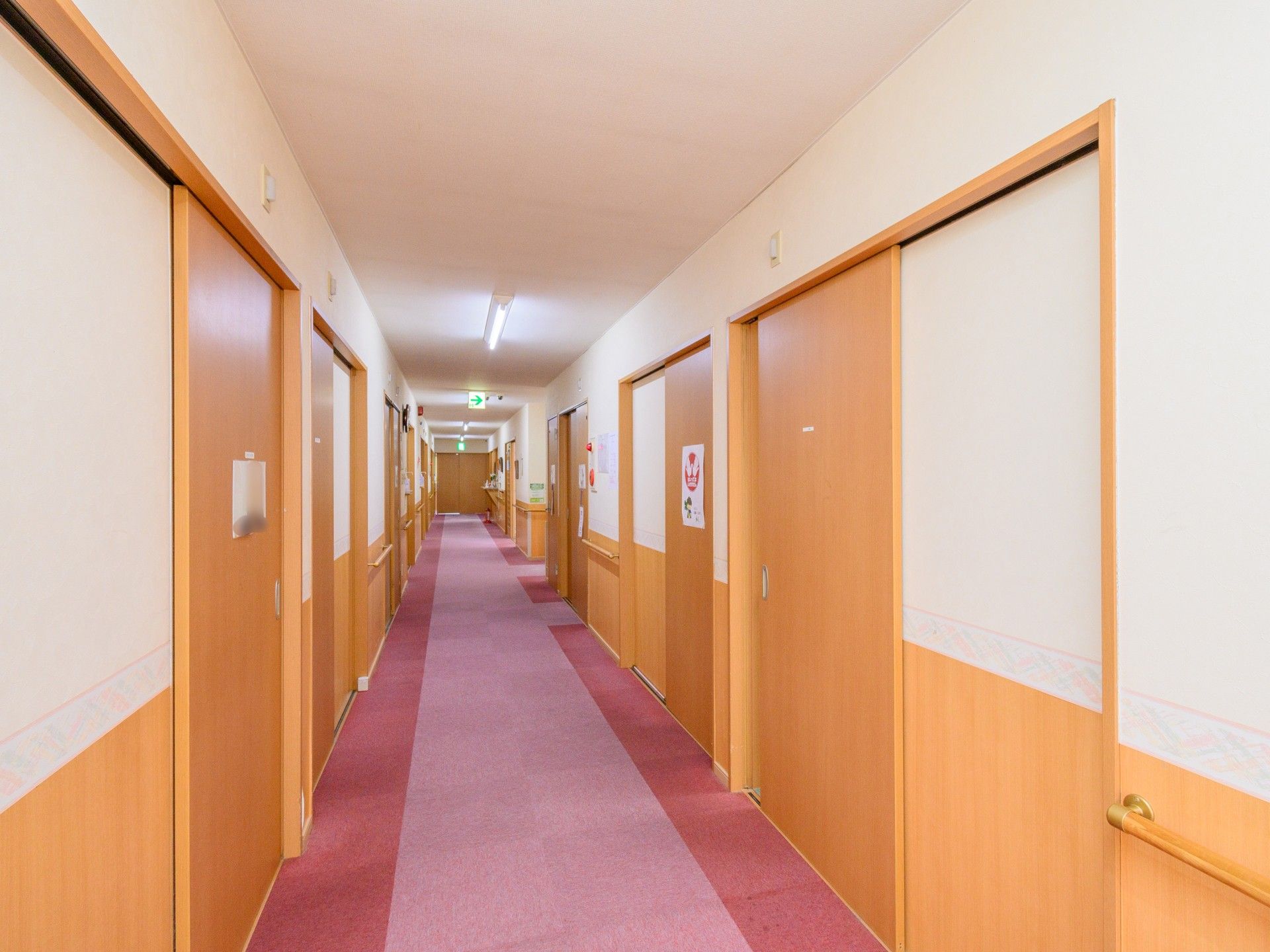 清潔な廊下の様子