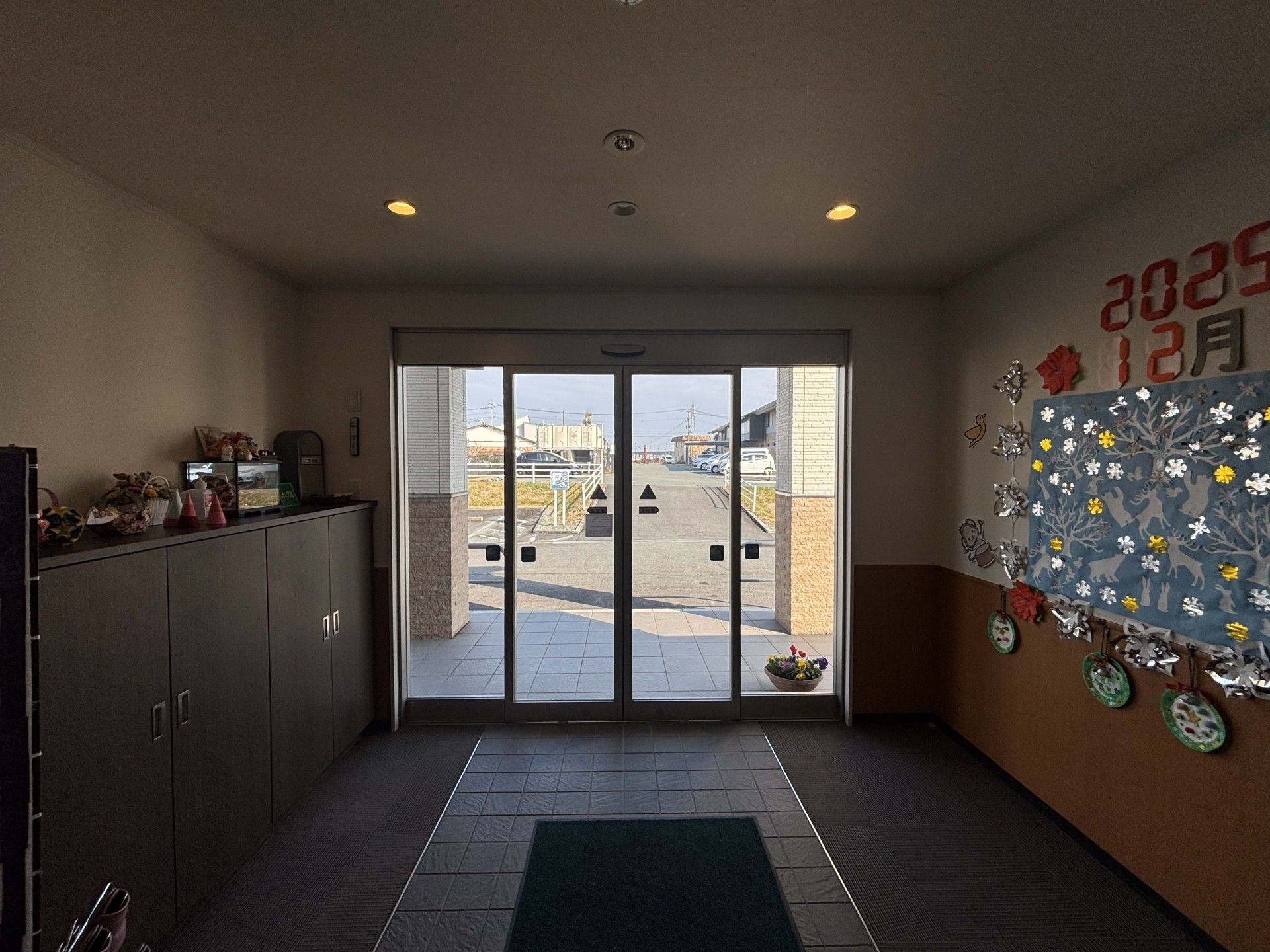 明るい玄関ホール