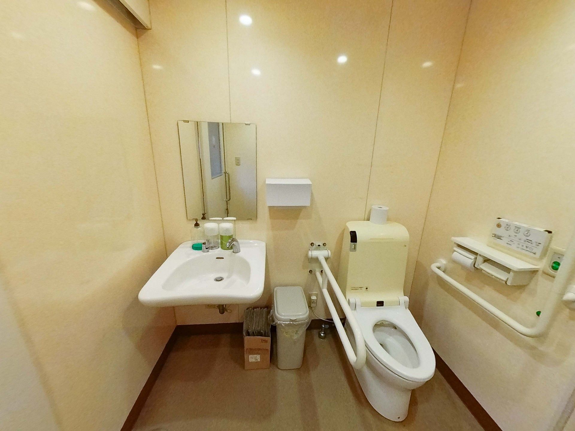 清潔なトイレスペース