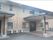 入り口のある建物正面