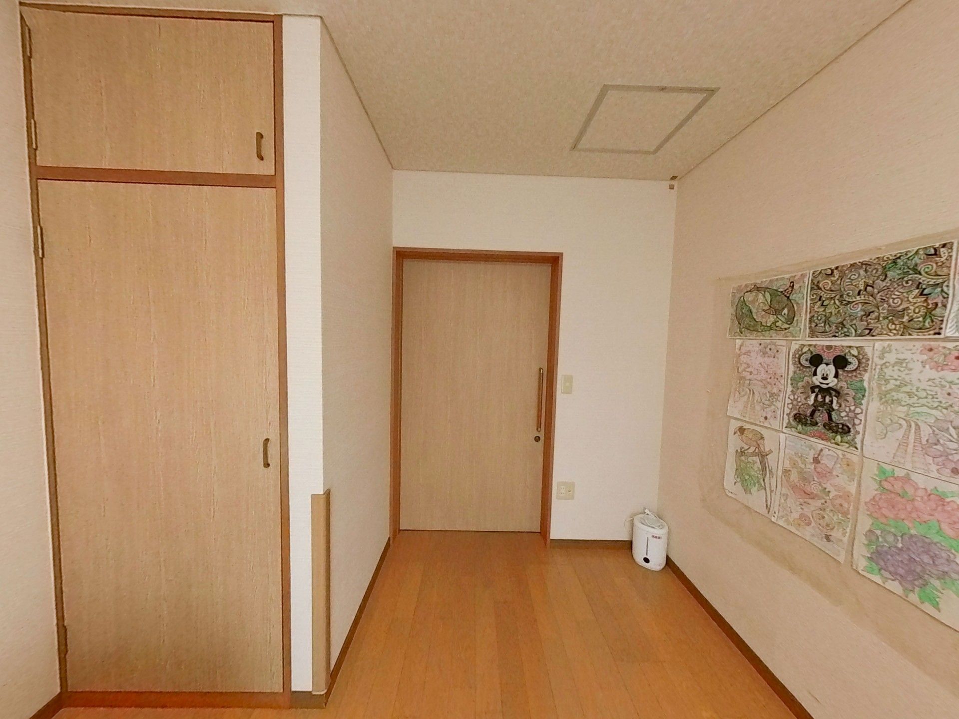 居室の広々とした空間