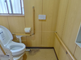 介護施設のトイレと洗面所