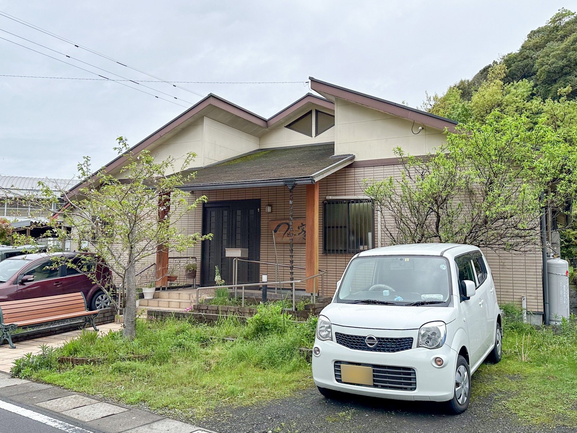 和風の落ち着いた建物