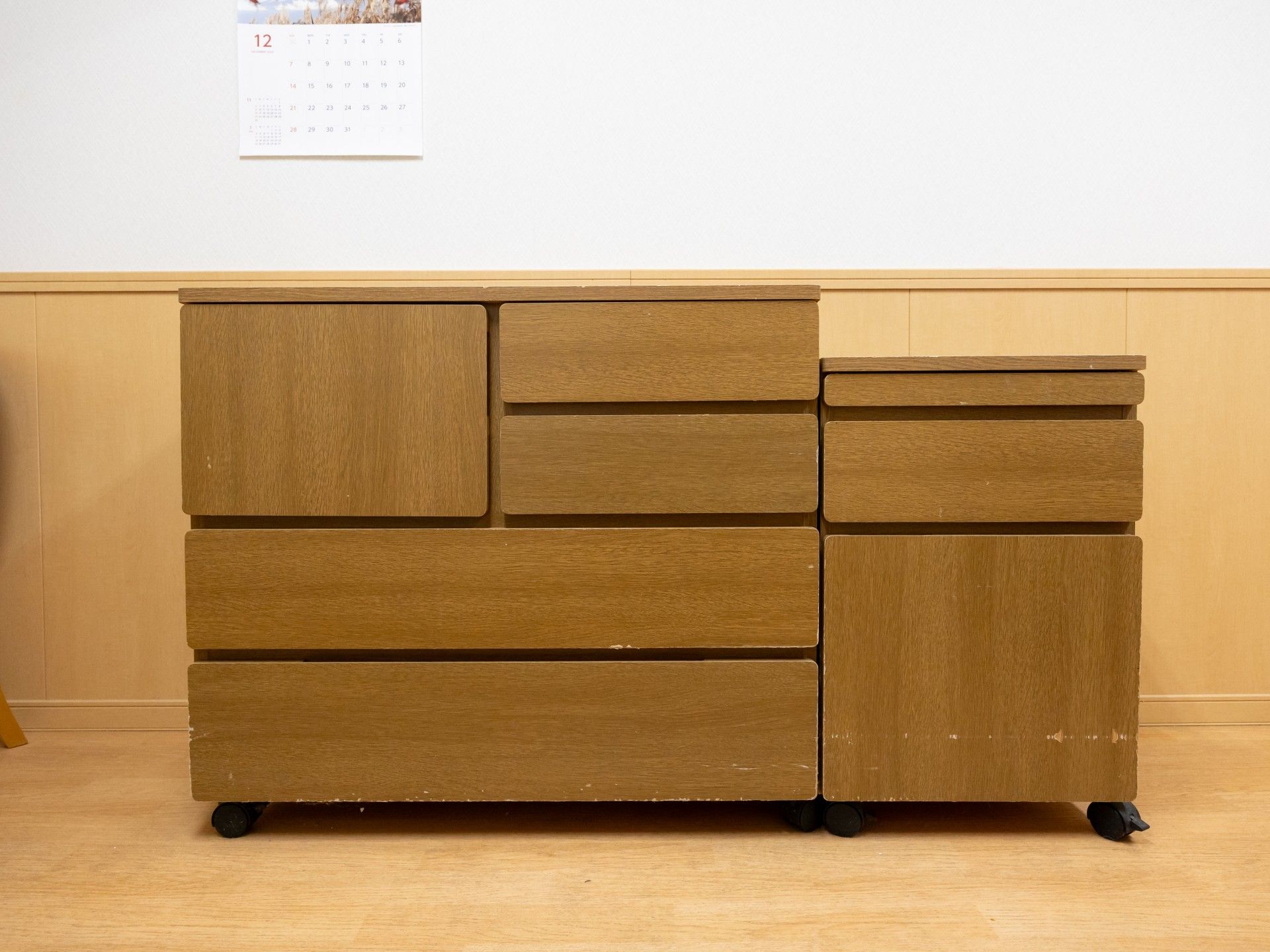 木製の収納家具