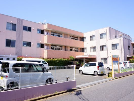 施設の外観