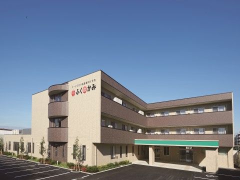 段差のない外観