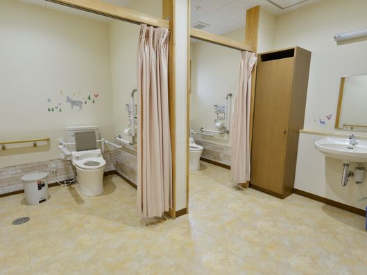 共同のトイレ、洗面所