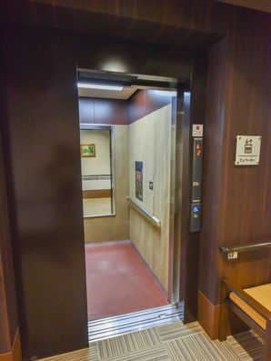 エレベーター