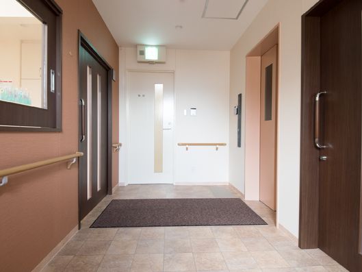 バリアフリーの廊下