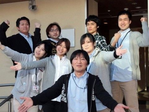 ご入居者様をサポートするスタッフの集合写真。