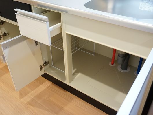 シンク下の収納スペース