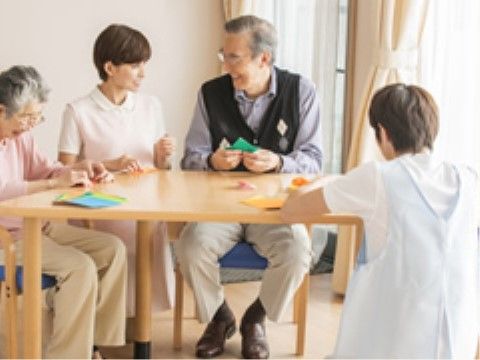 入居者様とスタッフが一緒に行う様々なアクティビティ