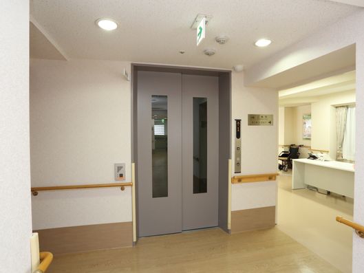 エレベーター