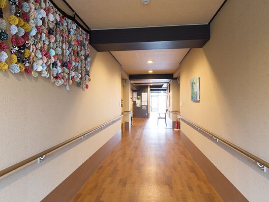 広々した廊下