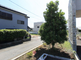 介護施設の入口と建物外観