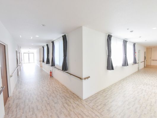 廊下の曲がり角