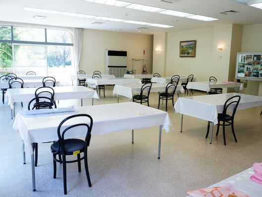 設備の行き届いた食堂