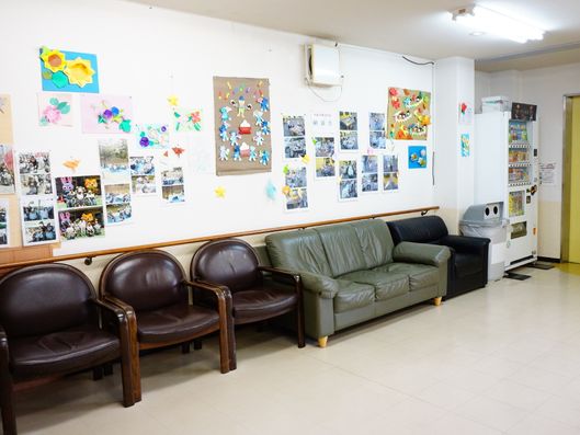 休憩スペースの椅子