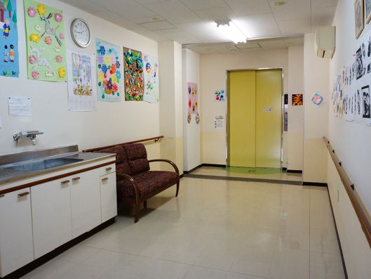 エレベーターホール周辺