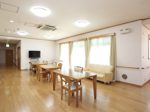 「グループホームひなた」の共有スペース。ご入居者様の憩いの場として利用できるスペース。