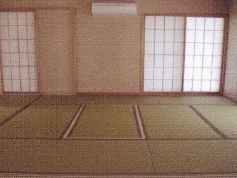 グループホーム愛らんどの和室。レクリエーションを主にこちらで開催いたしますが、ご休憩や静養室としてもご利用いただけます。