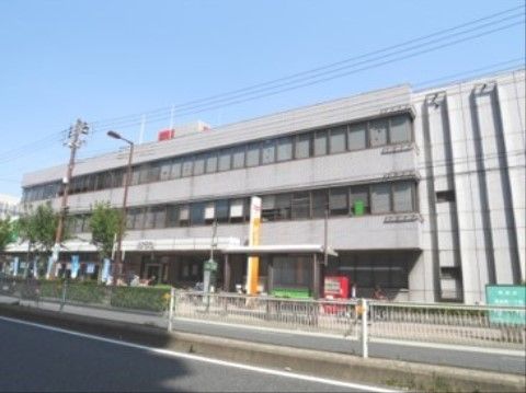 「住宅型有料老人ホーム Welfare都島高倉」の周辺施設。切手、年賀状を買ったりできる。