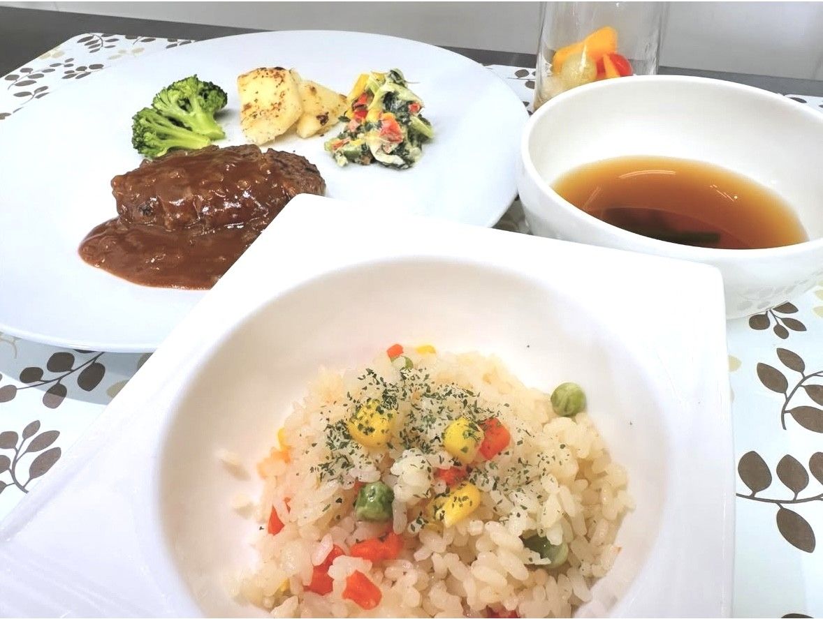 「万葉かぬま」の食膳