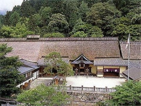 「万葉かぬま」周辺の神社