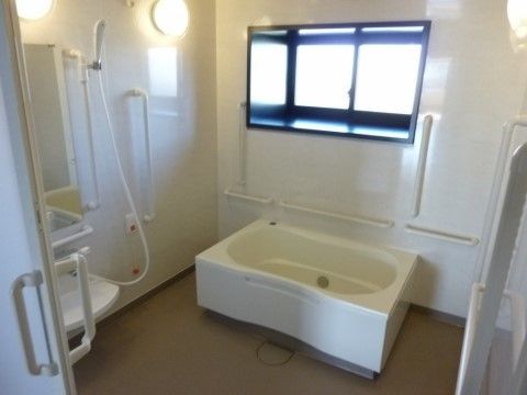 「住宅型有料老人ホーム ヴィラ・カワイ」ユニットバス