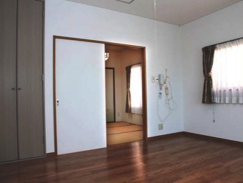引き戸の居室