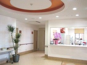 明るいエントランスホール