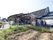 まわりに光を遮る建物がなく、たっぷりの日差しが降りそそいでいる。家庭菜園を楽しむことができる、広々とした畑がある。