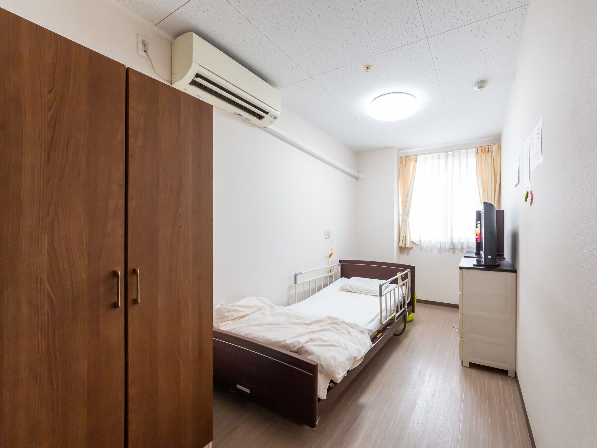 「グループホームみさき西淀川」の日常。いつまでも明るく元気にお過ごしいただくために、最善を尽くしてご対応いたします。