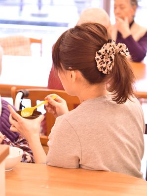 スタッフ