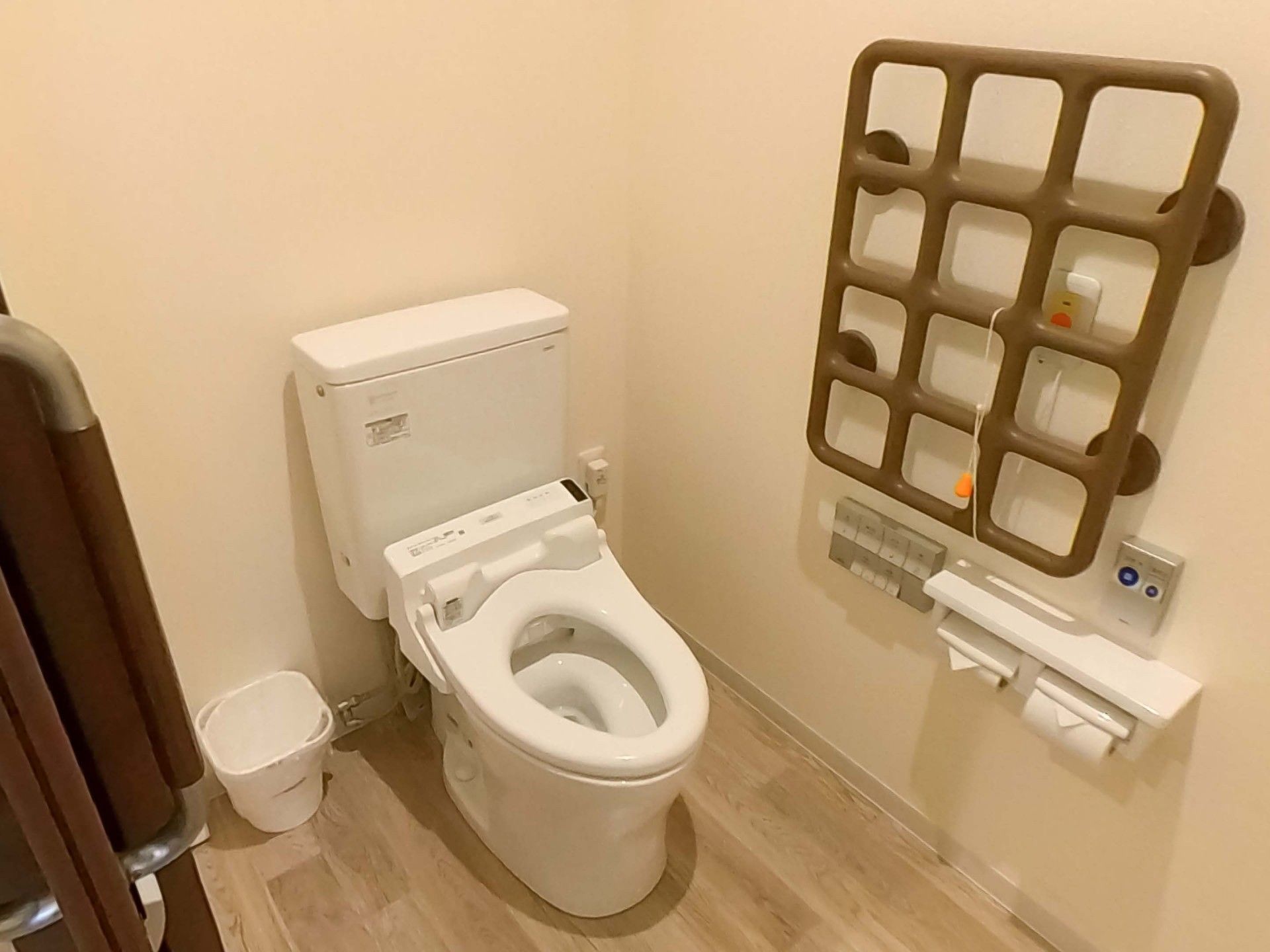 安全に配慮したトイレ