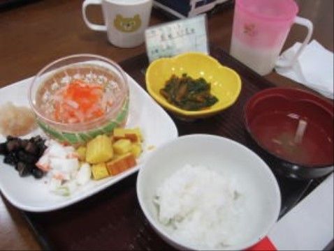 「介護付有料老人ホーム ウェル静岡」のお食事。行事ごとにメニューが変わる。