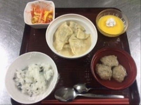 「介護付有料老人ホーム ウェル静岡」のお食事５。喉に通りやすい料理を提供する。