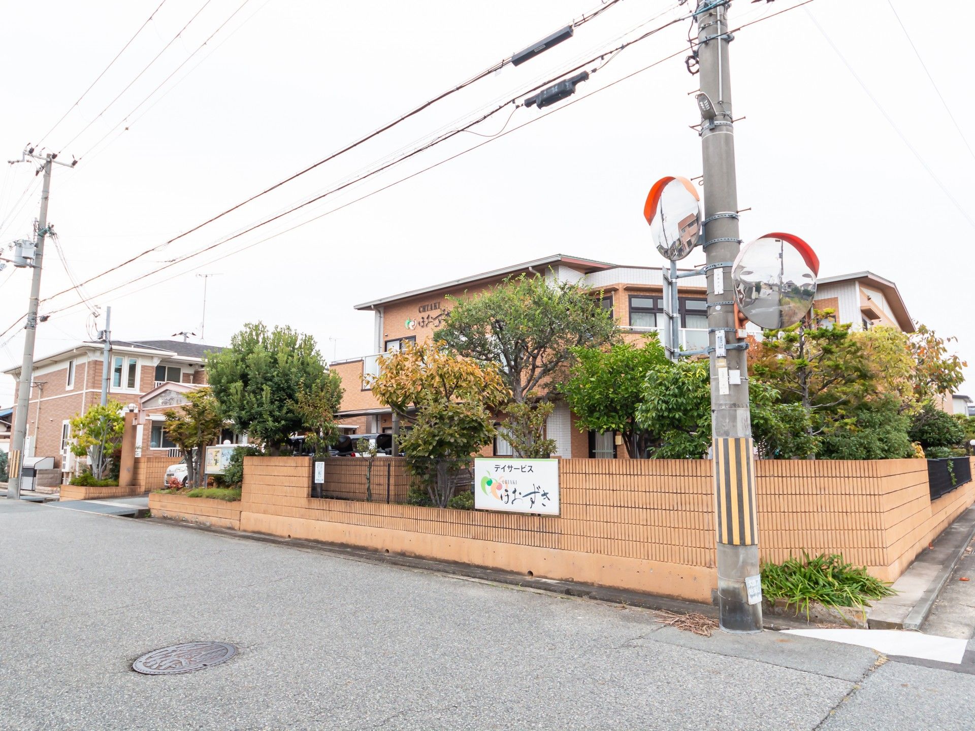 ゆったりとした外観の施設