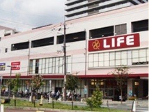 「ほのか東住吉」近くにはスーパーがいくつもございますが、こちらもその一つです。