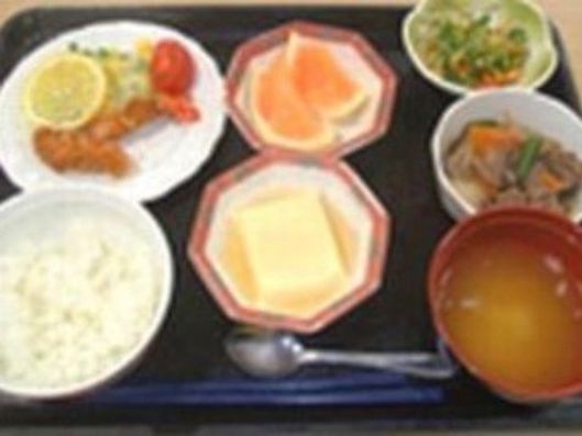 お食事