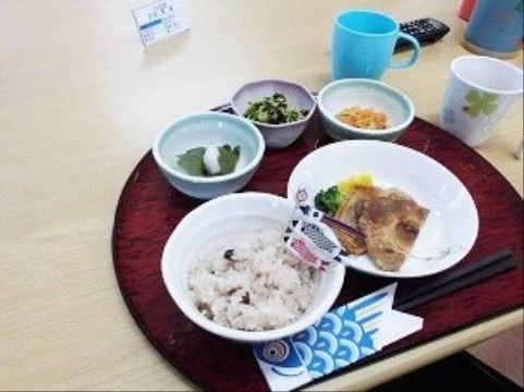 「やさしい手シニアリビングやさしえ細江」イベントの一例としての端午の節句時の食事